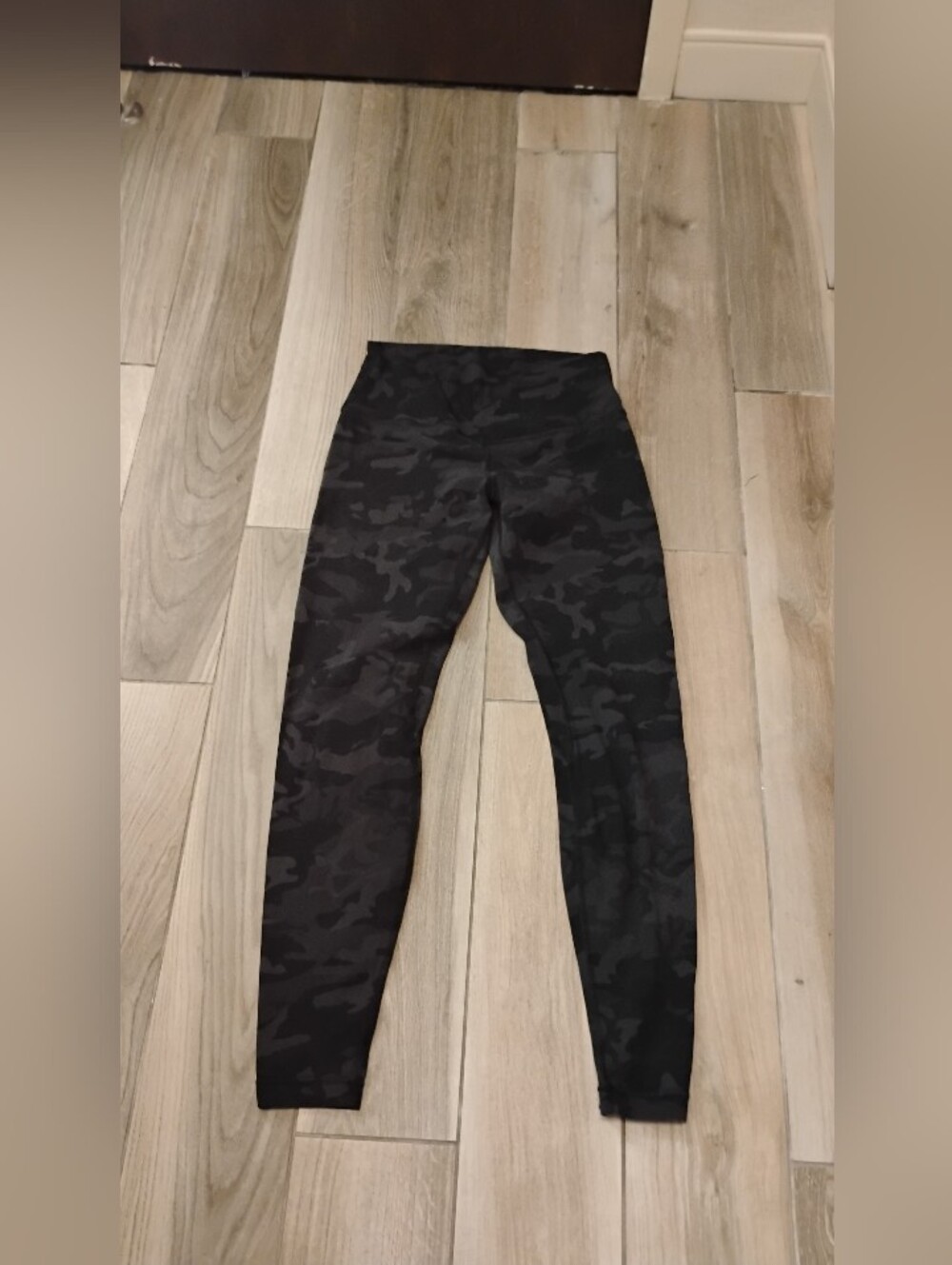 Lululemon Women's Align Pant Leggings Tights Camo Print Sz 8